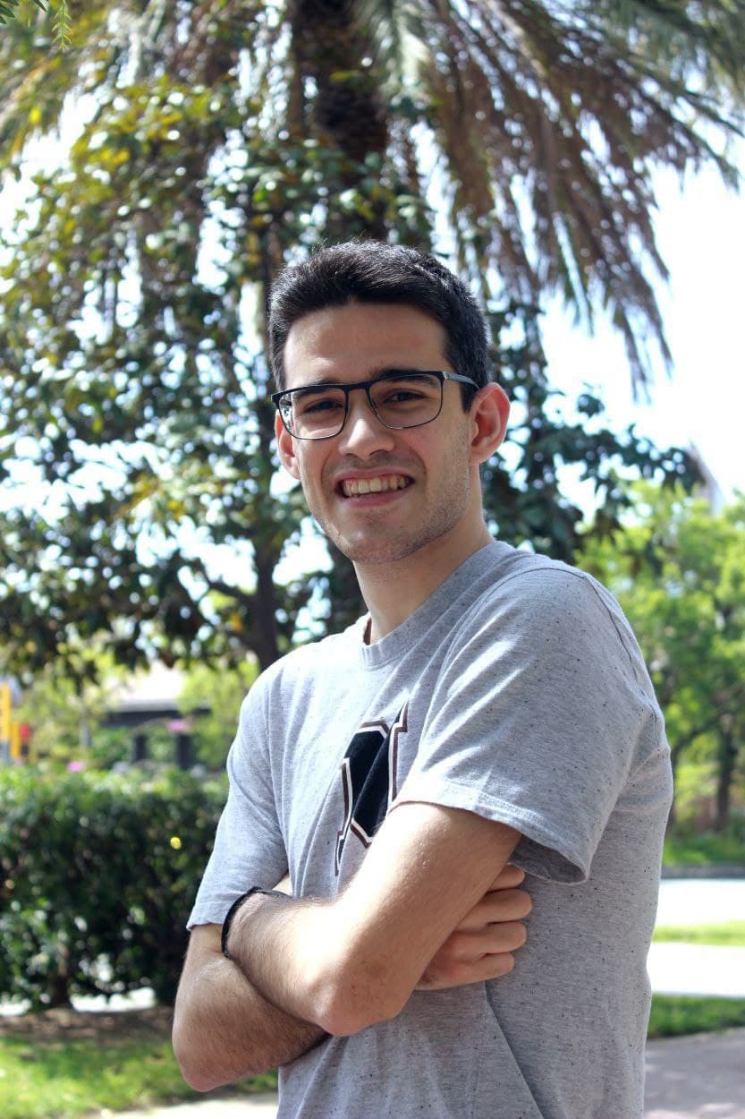 Javi feliz